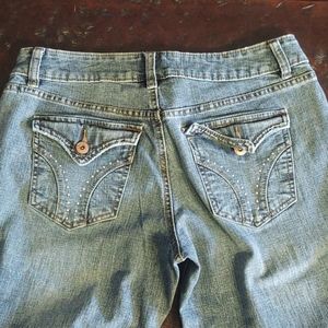 Apt9 woman's bootcut jeans size 6